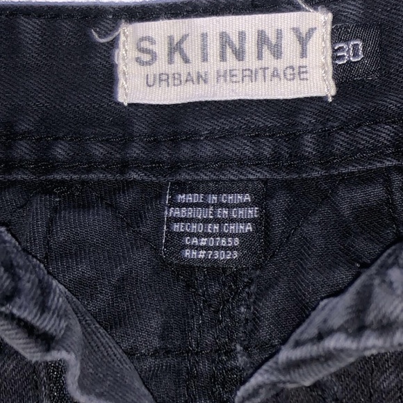 thrifted vintage baggy oversized black jeans🖤 - Picture 3 of 4